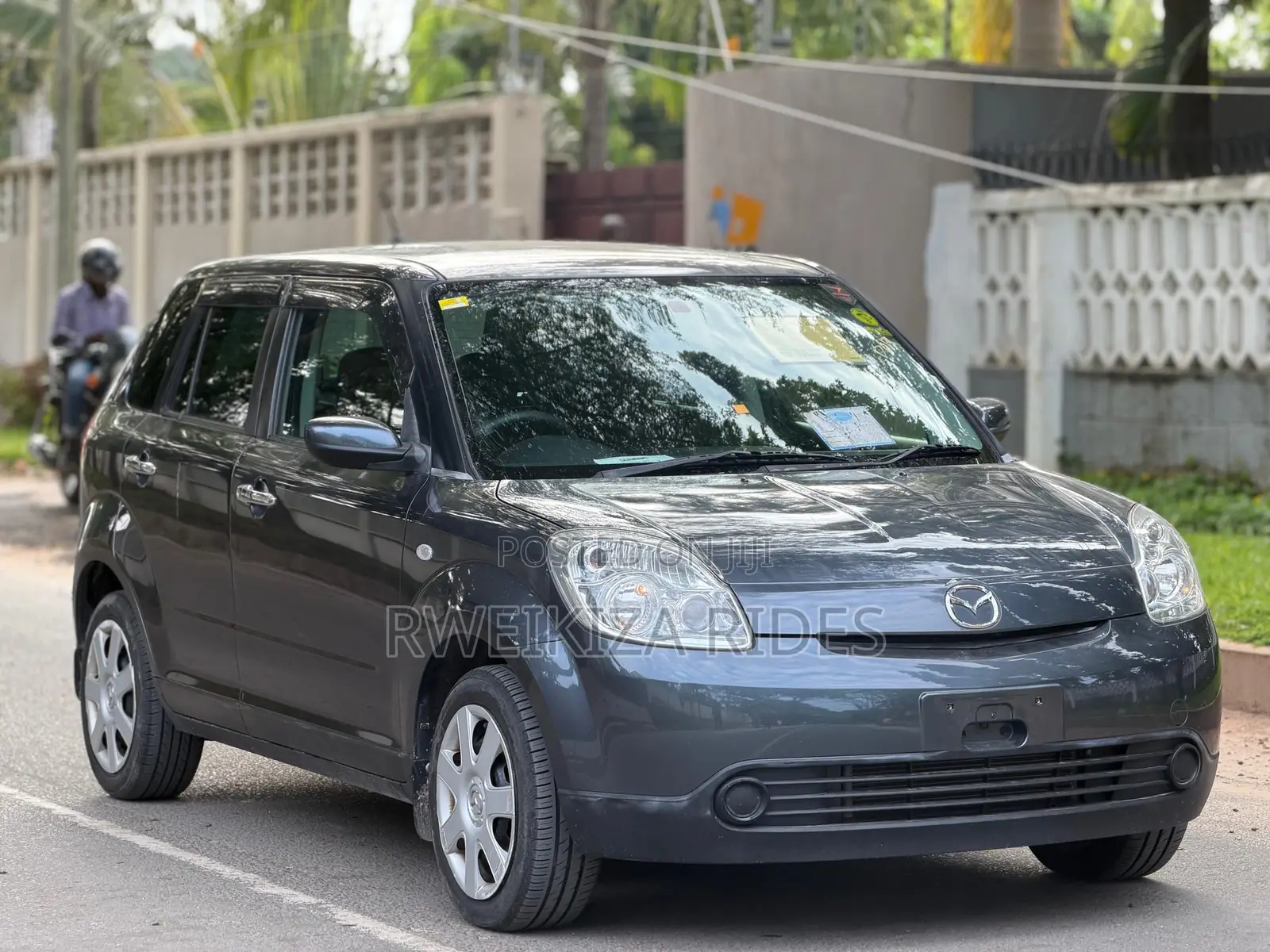 Mazda Verisa 2008 Gray