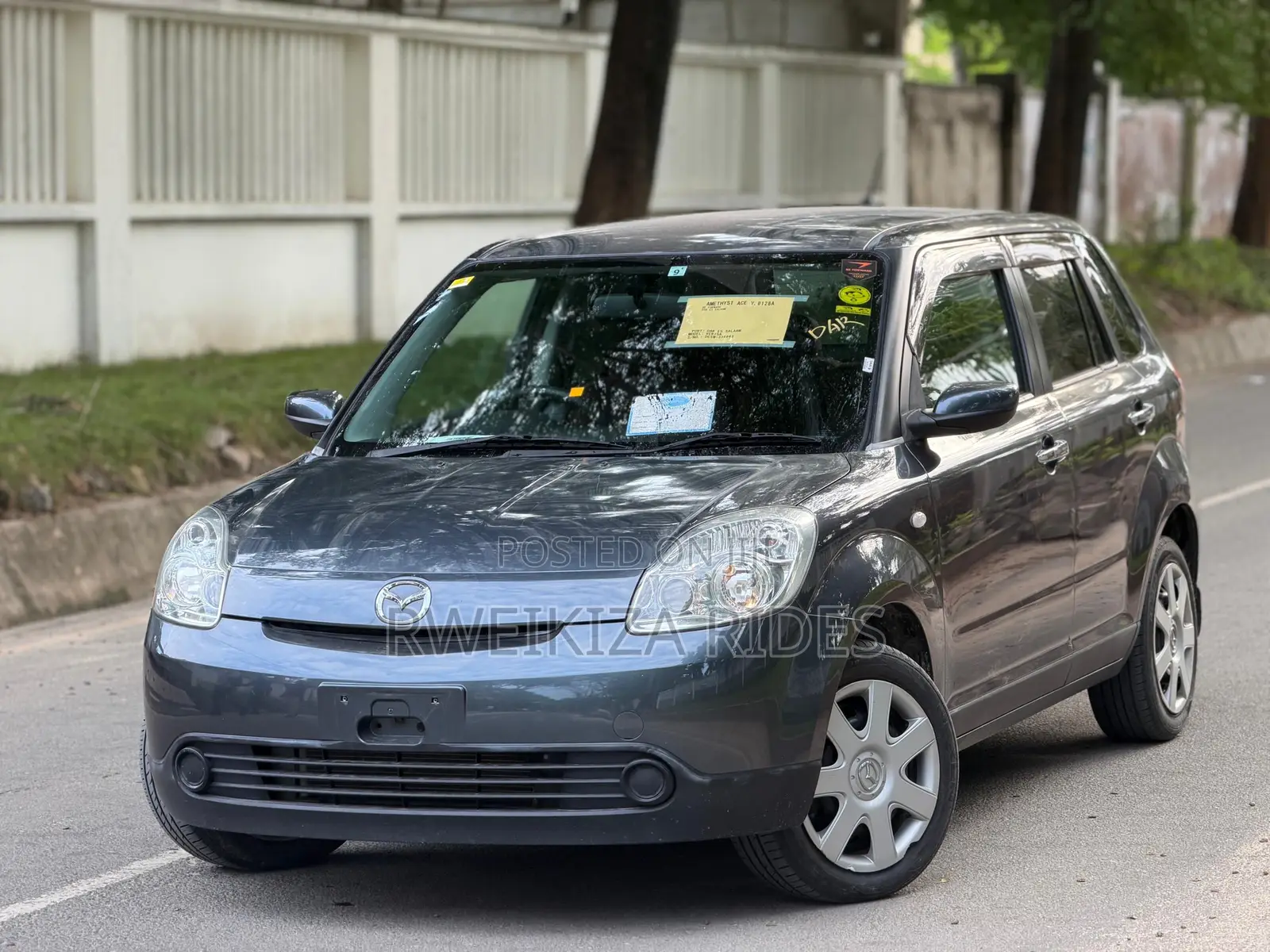 Mazda Verisa 2008 Gray
