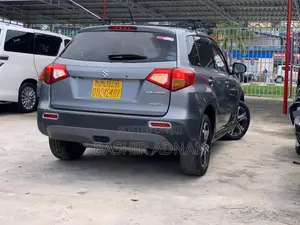 Suzuki Escudo 2016 Gray