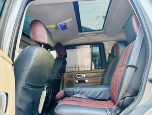 Land Rover Discovery 2011 Silver
