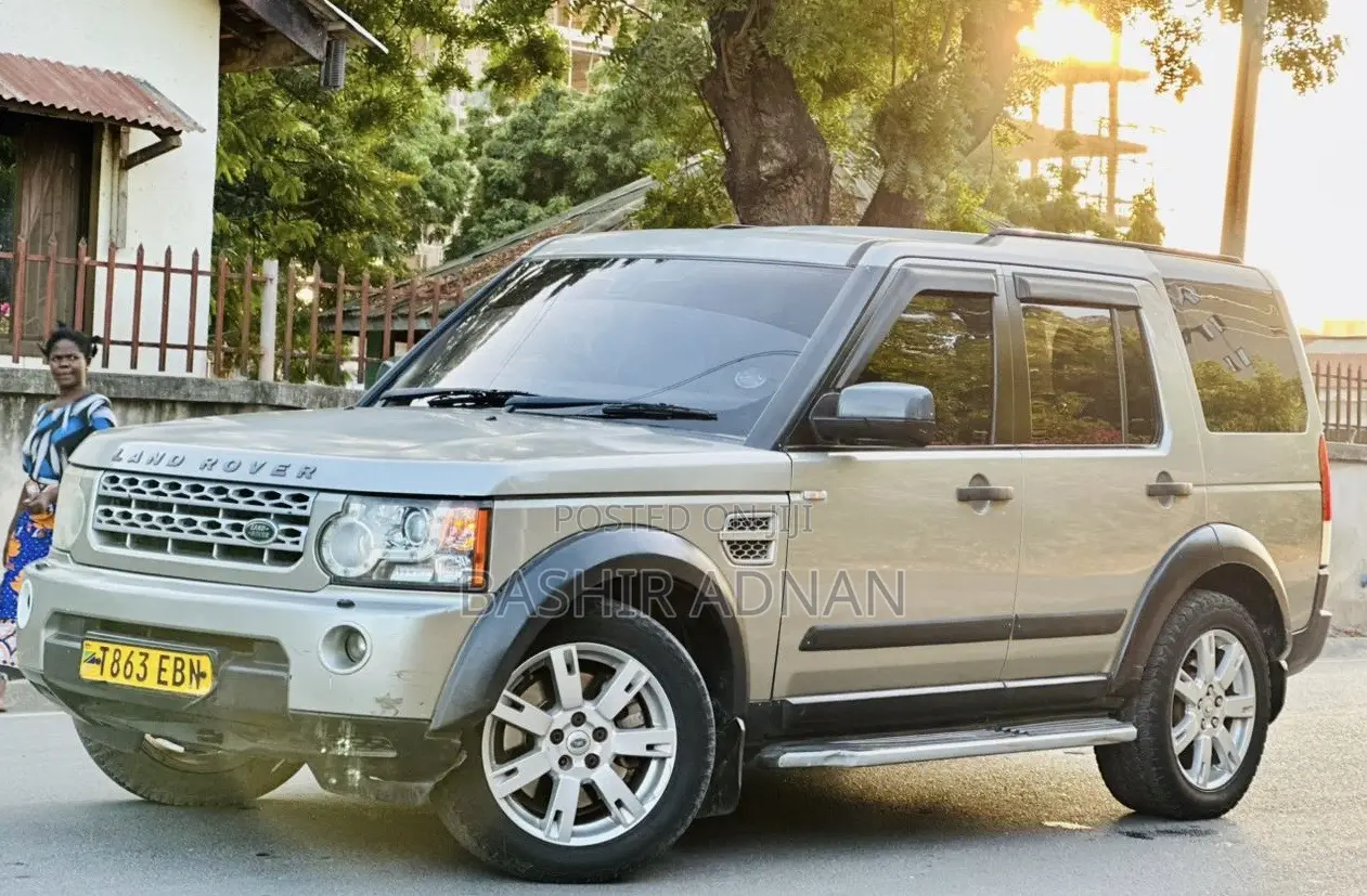 Land Rover Discovery 2011 Silver