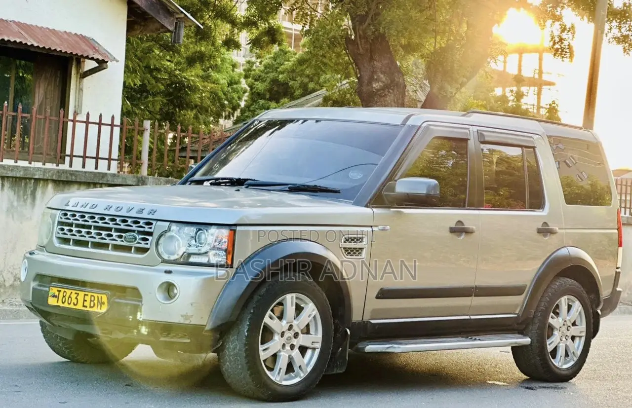 Land Rover Discovery 2011 Silver