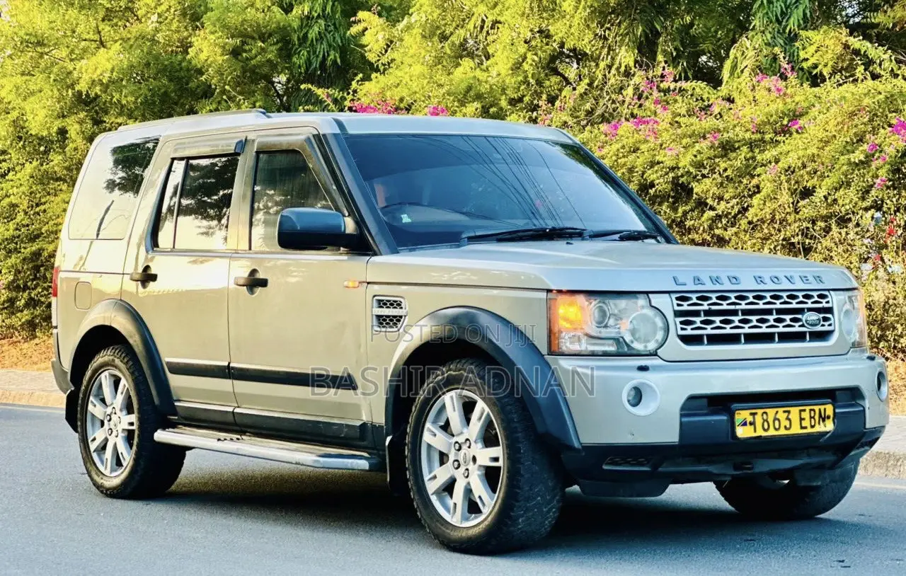Land Rover Discovery 2011 Silver