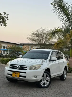 Toyota RAV4 2005 White