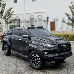 Toyota Hilux 2023 Matt Black