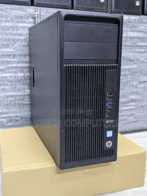 Desktop Computer HP Z240 8GB Intel Xeon HDD 500GB