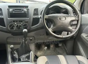 Toyota Hilux 2009 White