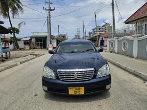 Toyota Crown 2006 Blue
