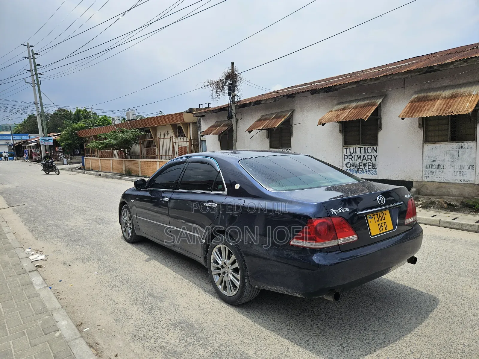 Toyota Crown 2006 Blue