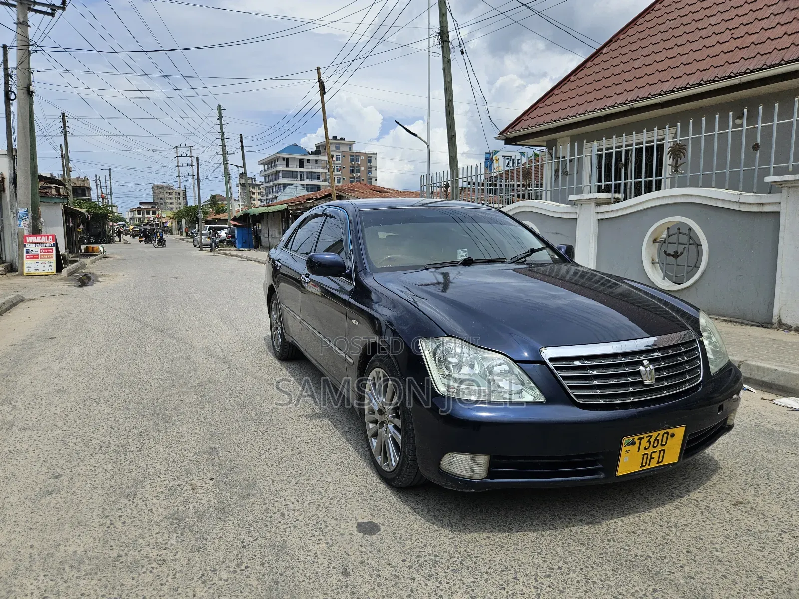 Toyota Crown 2006 Blue