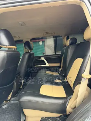 Toyota Land Cruiser 2012 Gray