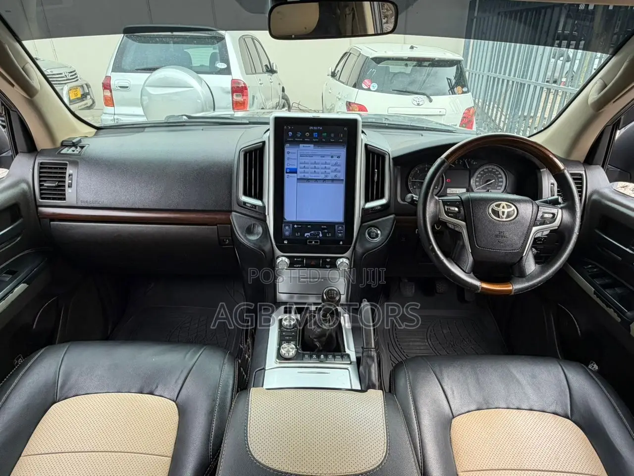 Toyota Land Cruiser 2012 Gray