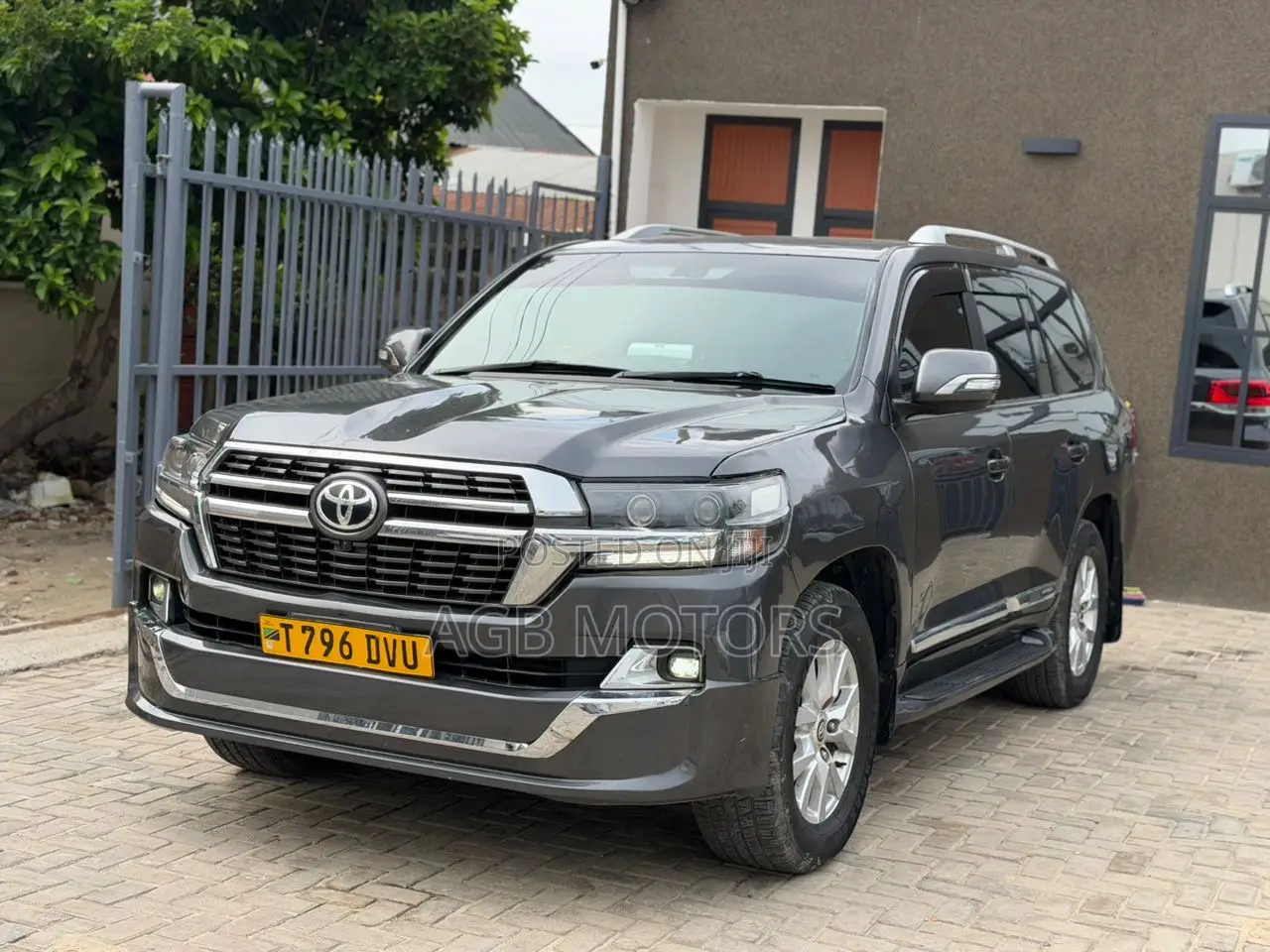 Toyota Land Cruiser 2012 Gray