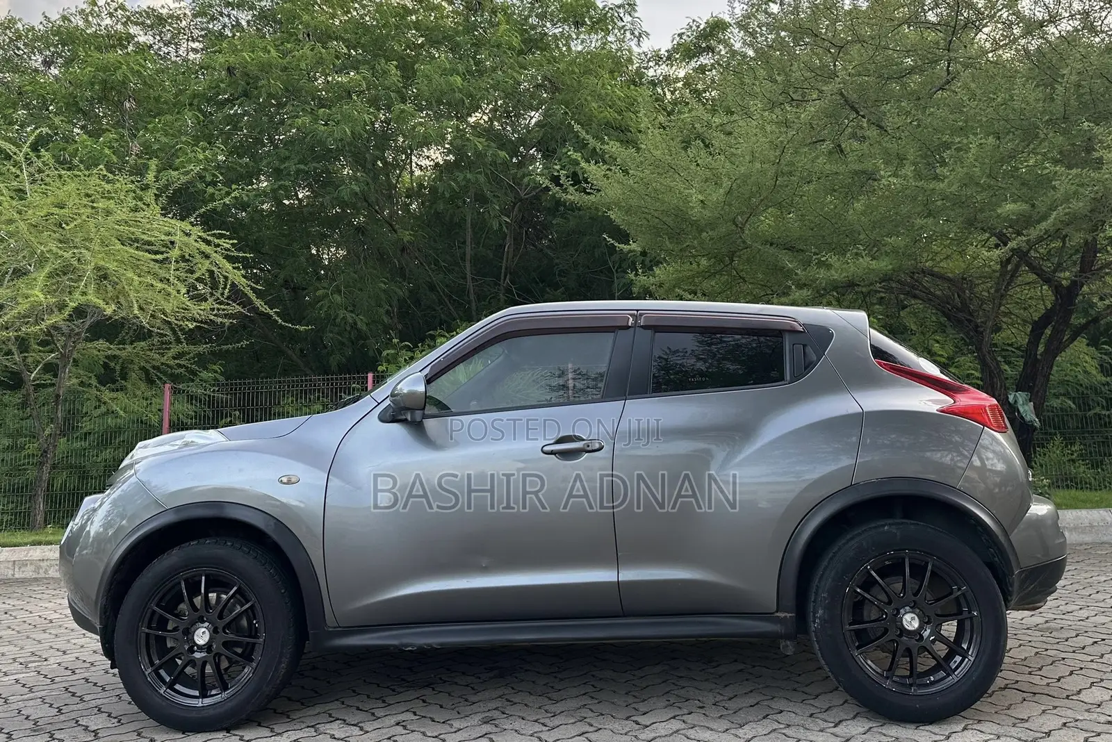 Nissan Juke 2011 Gray