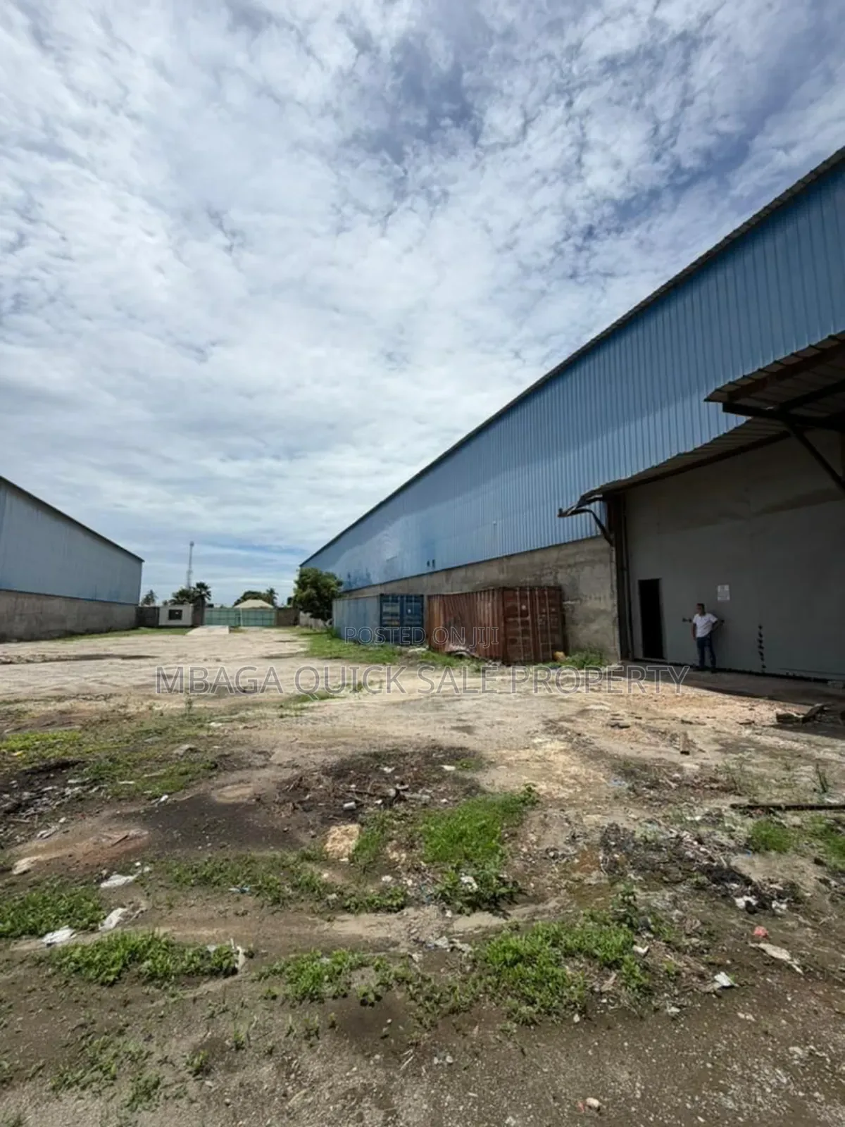 Godown Area SQM 2700_1600 for Sale at Mbagala Zakiem