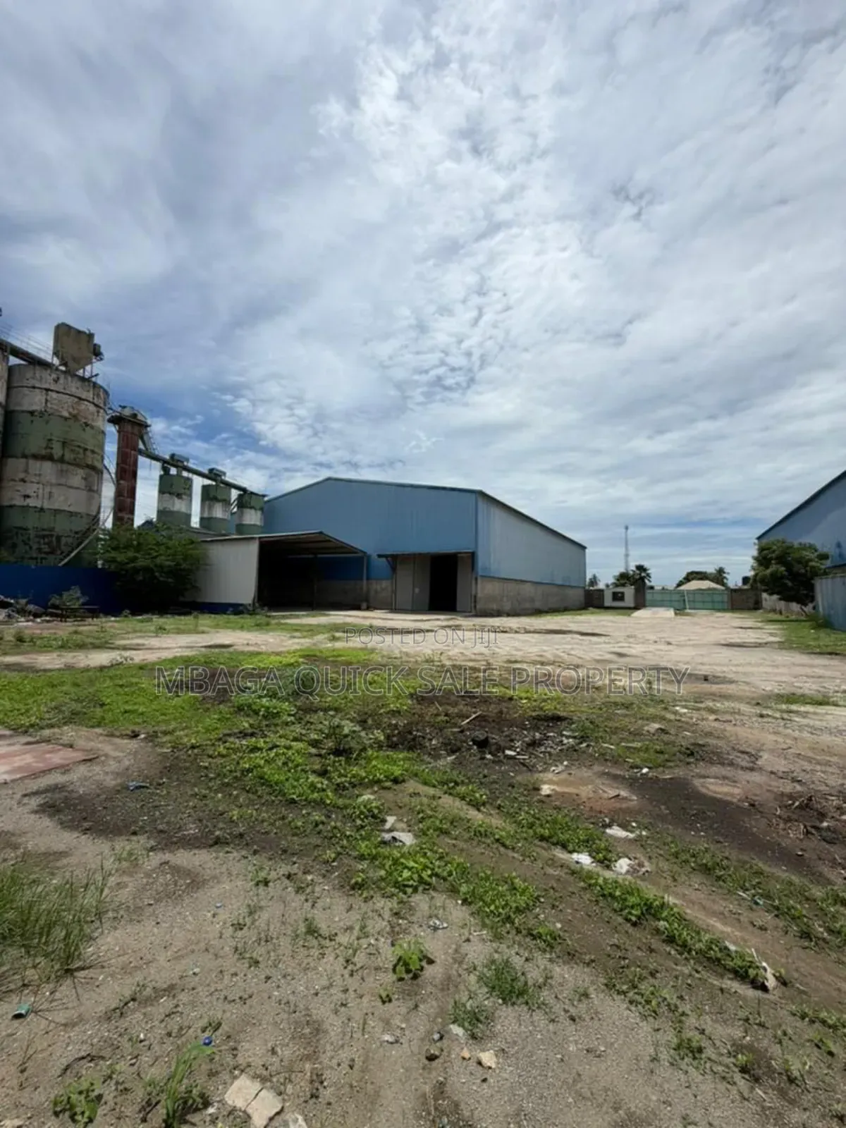Godown Area SQM 2700_1600 for Sale at Mbagala Zakiem