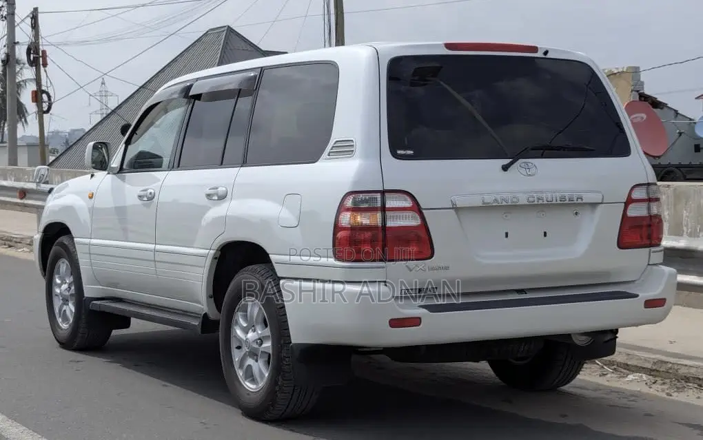 Toyota Land Cruiser 100 4.2 TD 2004 White