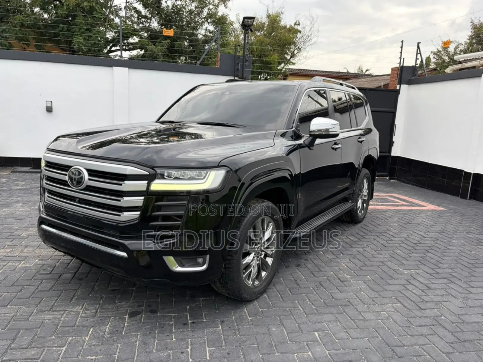 Toyota Land Cruiser 2023 Black