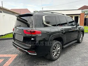 Toyota Land Cruiser 2023 Black