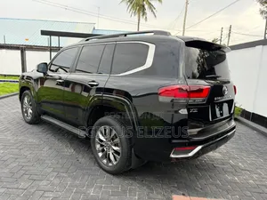 Toyota Land Cruiser 2023 Black