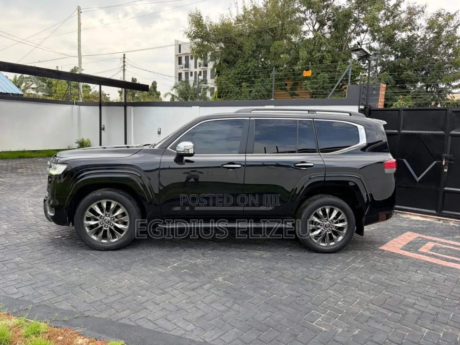 Toyota Land Cruiser 2023 Black