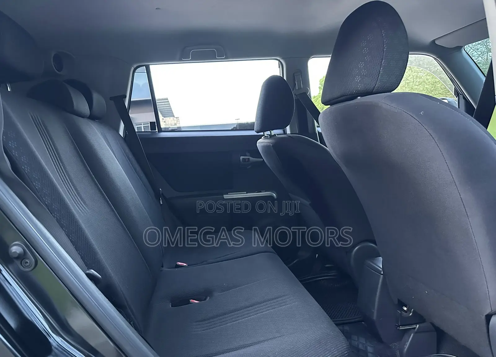 Toyota Corolla Rumion Hatchback 1.5 FWD 2009 Black