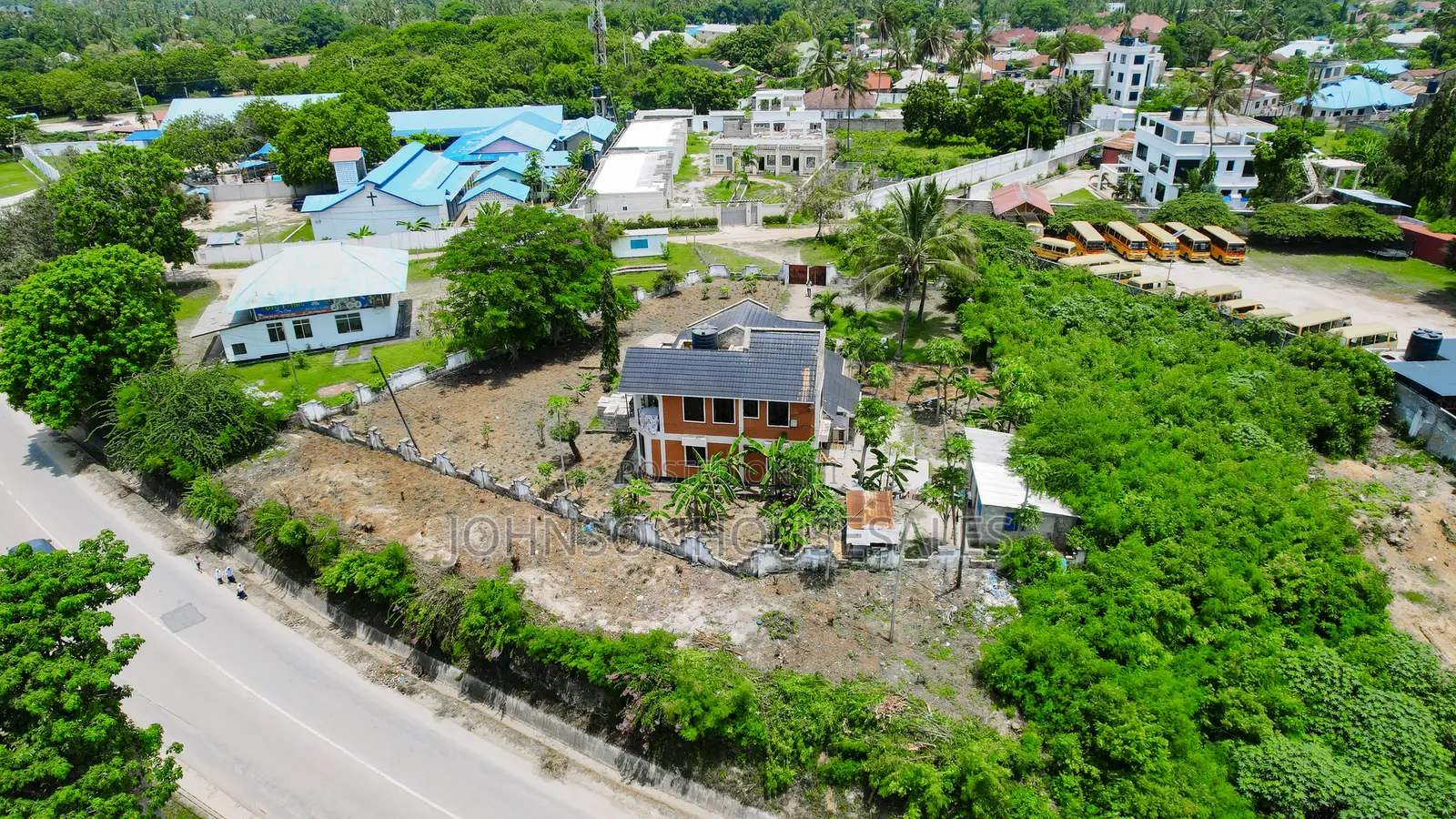 9bdrm House in Kigamboni Plots for sale