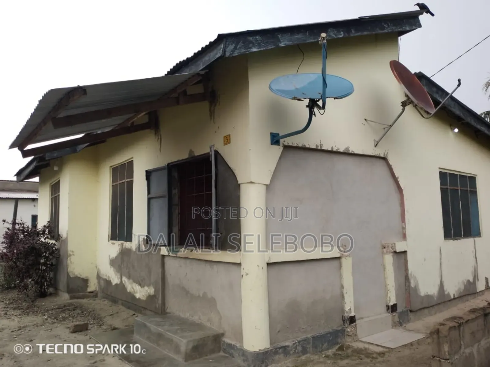 3bdrm Bungalow in Ukonga Bombambili for sale