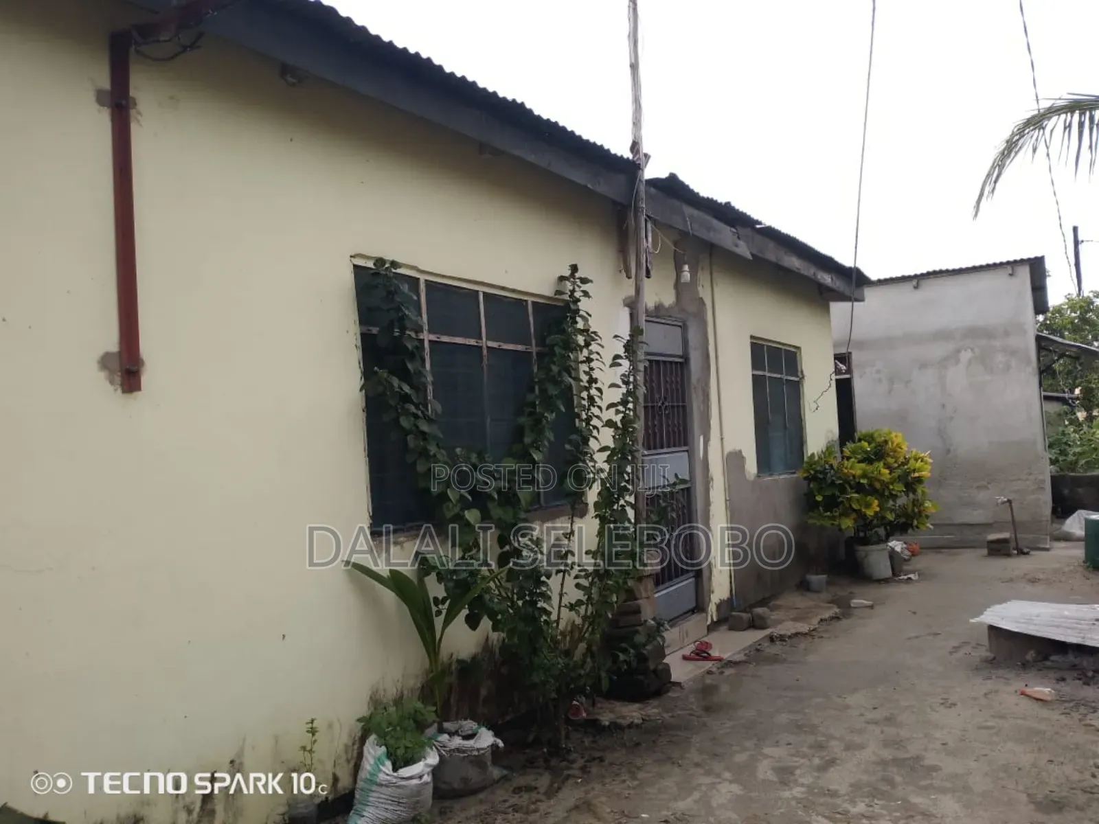 3bdrm Bungalow in Ukonga Bombambili for sale