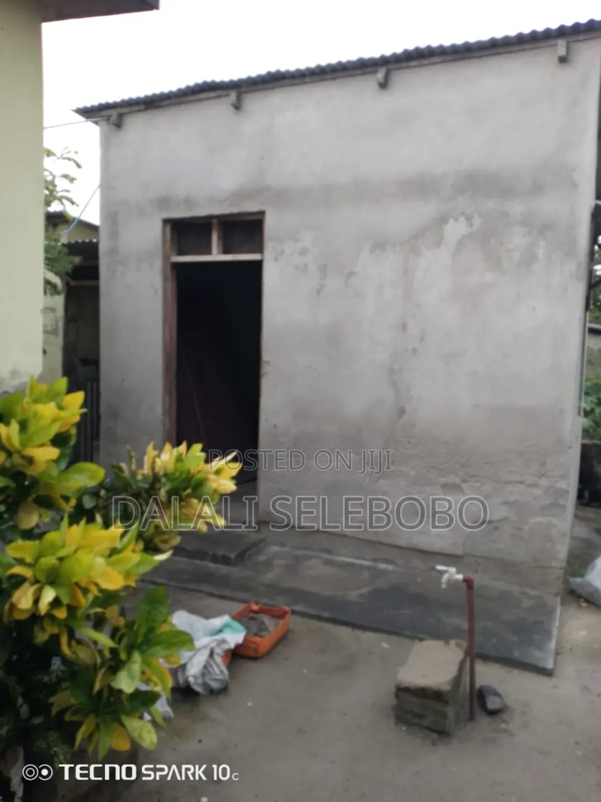 3bdrm Bungalow in Ukonga Bombambili for sale