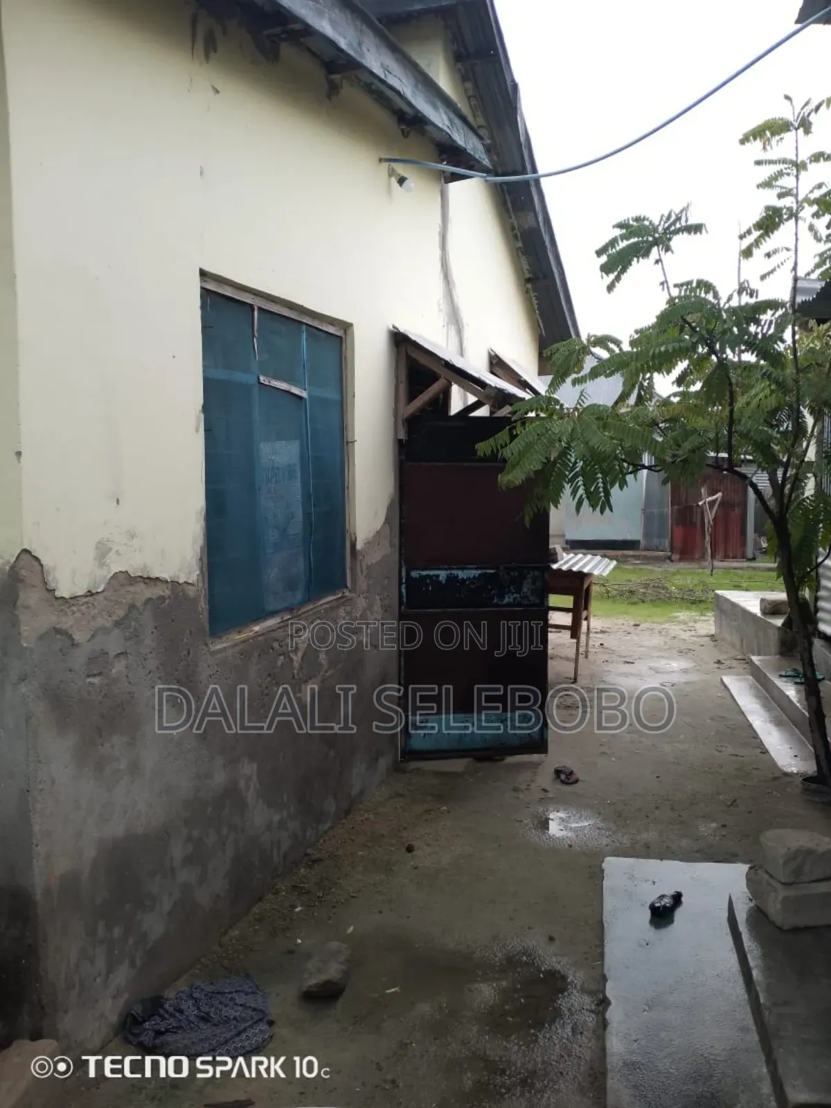 3bdrm Bungalow in Ukonga Bombambili for sale