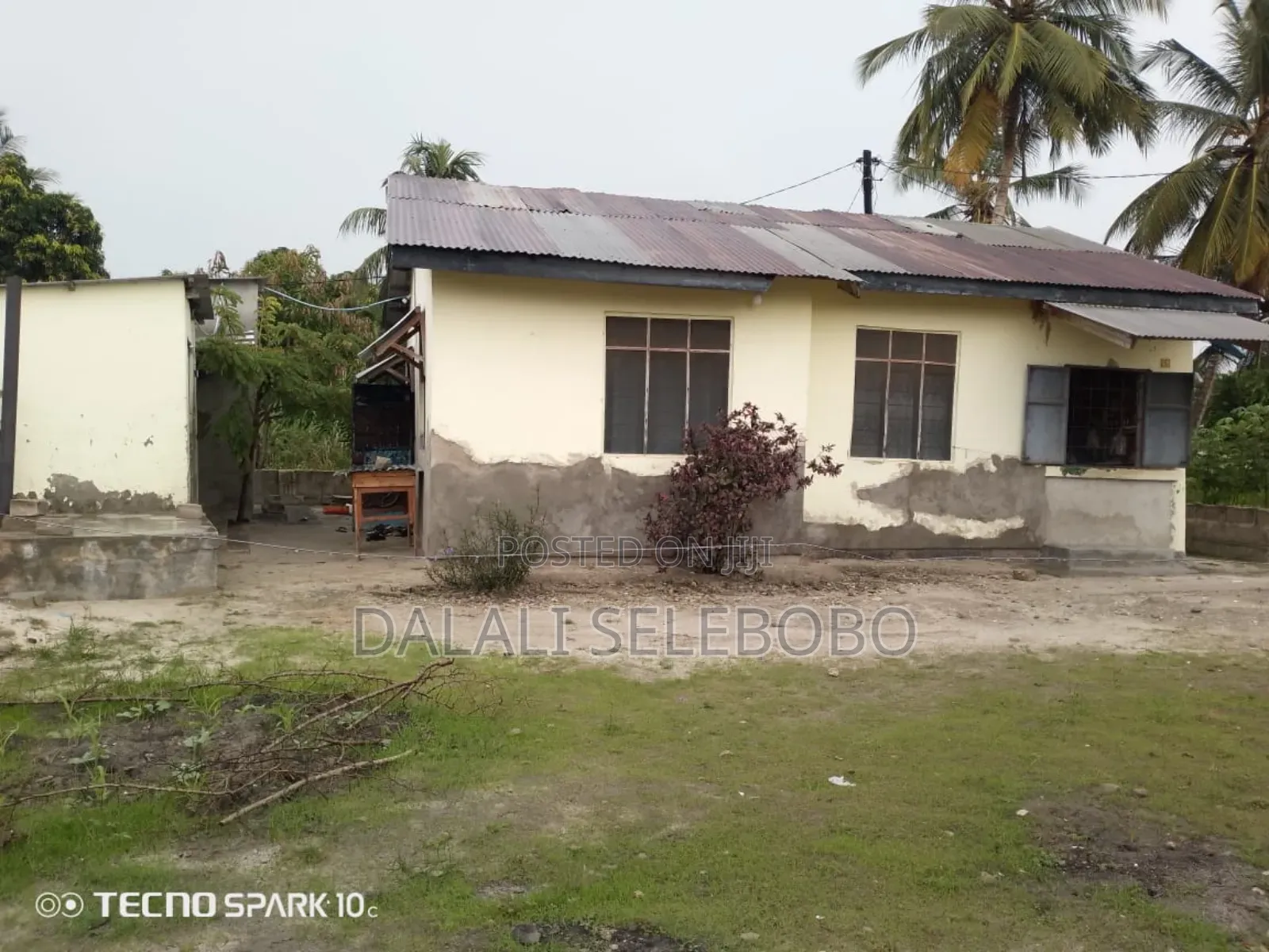 3bdrm Bungalow in Ukonga Bombambili for sale