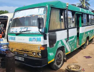 Toyota Coaster 1990 Green
