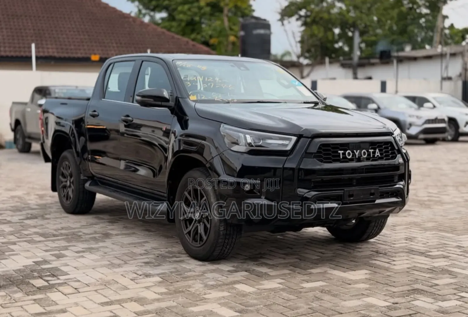 Toyota Hilux 2022 Matt Black