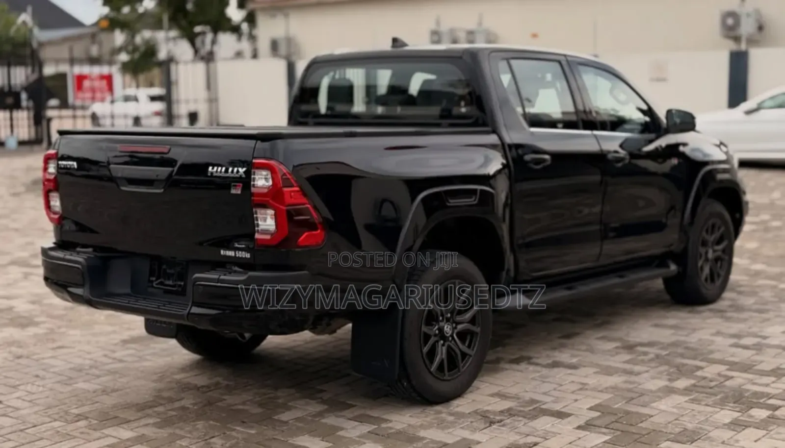 Toyota Hilux 2022 Matt Black