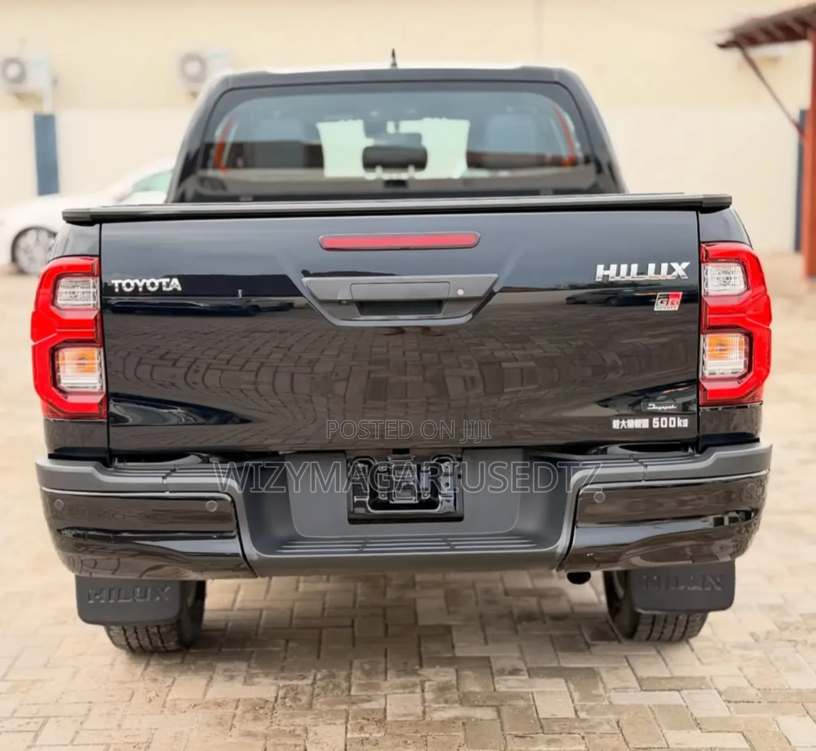 Toyota Hilux 2022 Matt Black