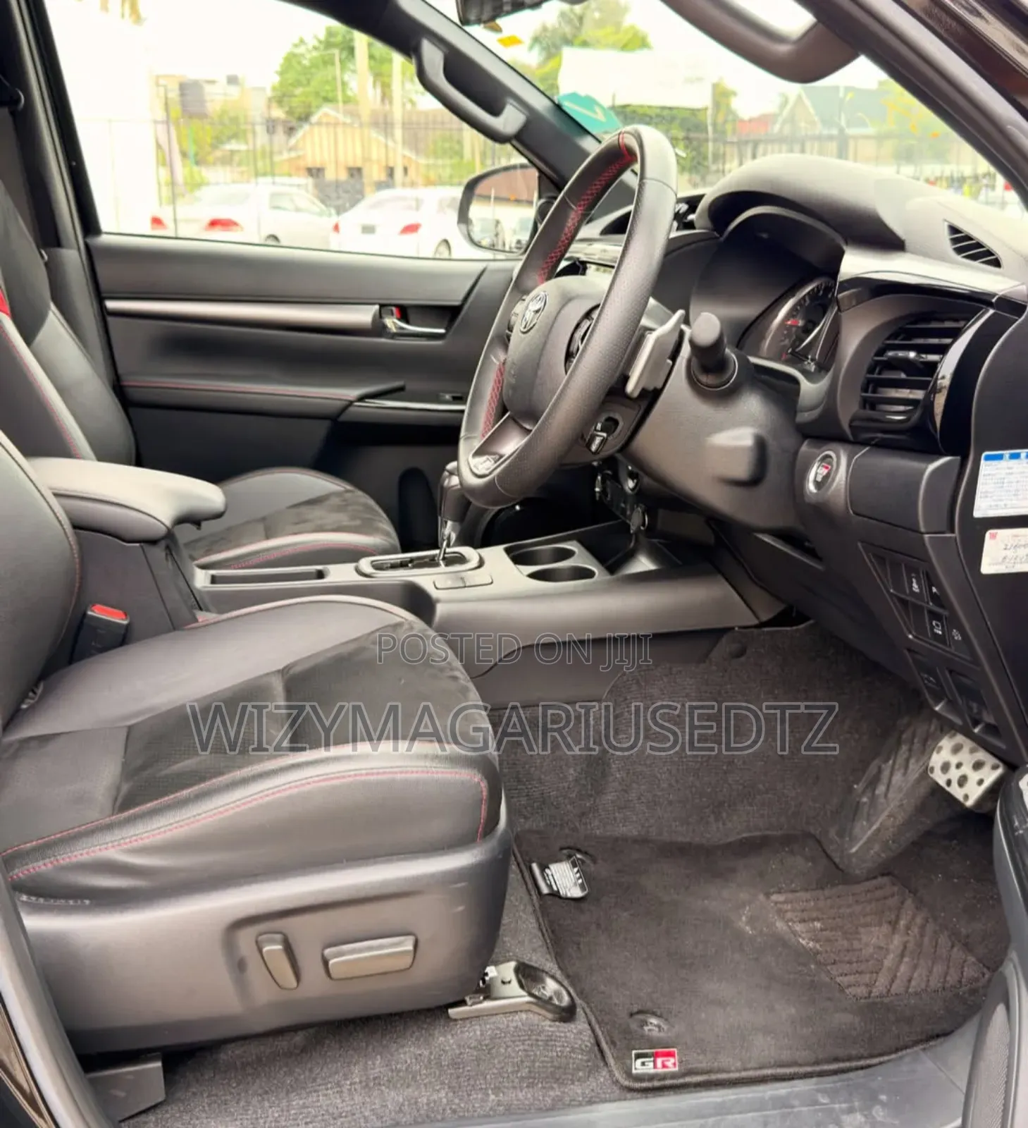 Toyota Hilux 2022 Matt Black