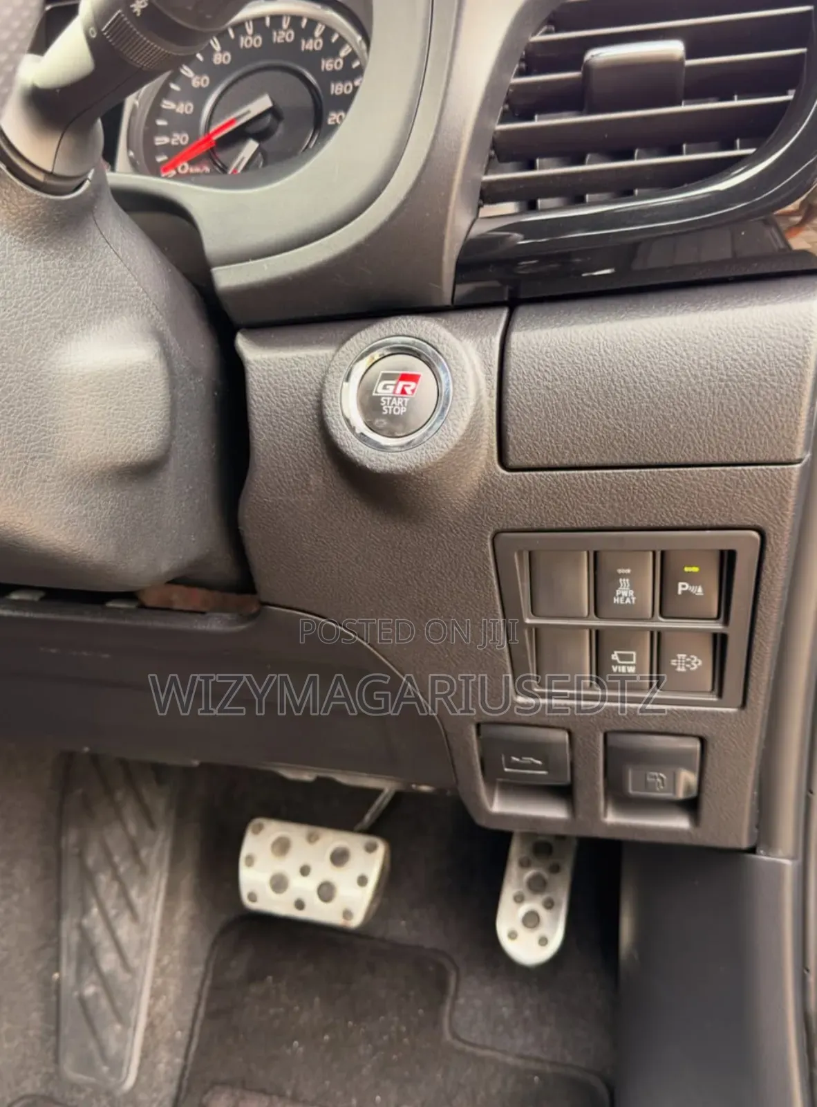 Toyota Hilux 2022 Matt Black