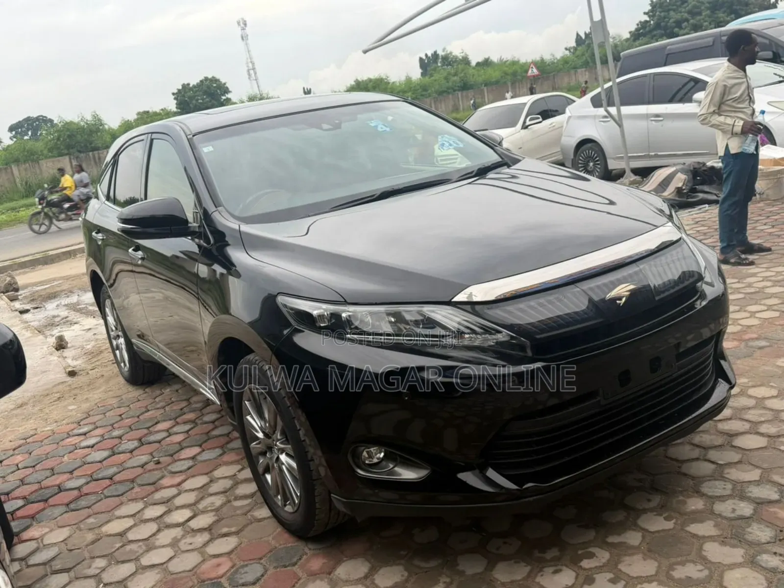 Toyota Harrier 2017 Black
