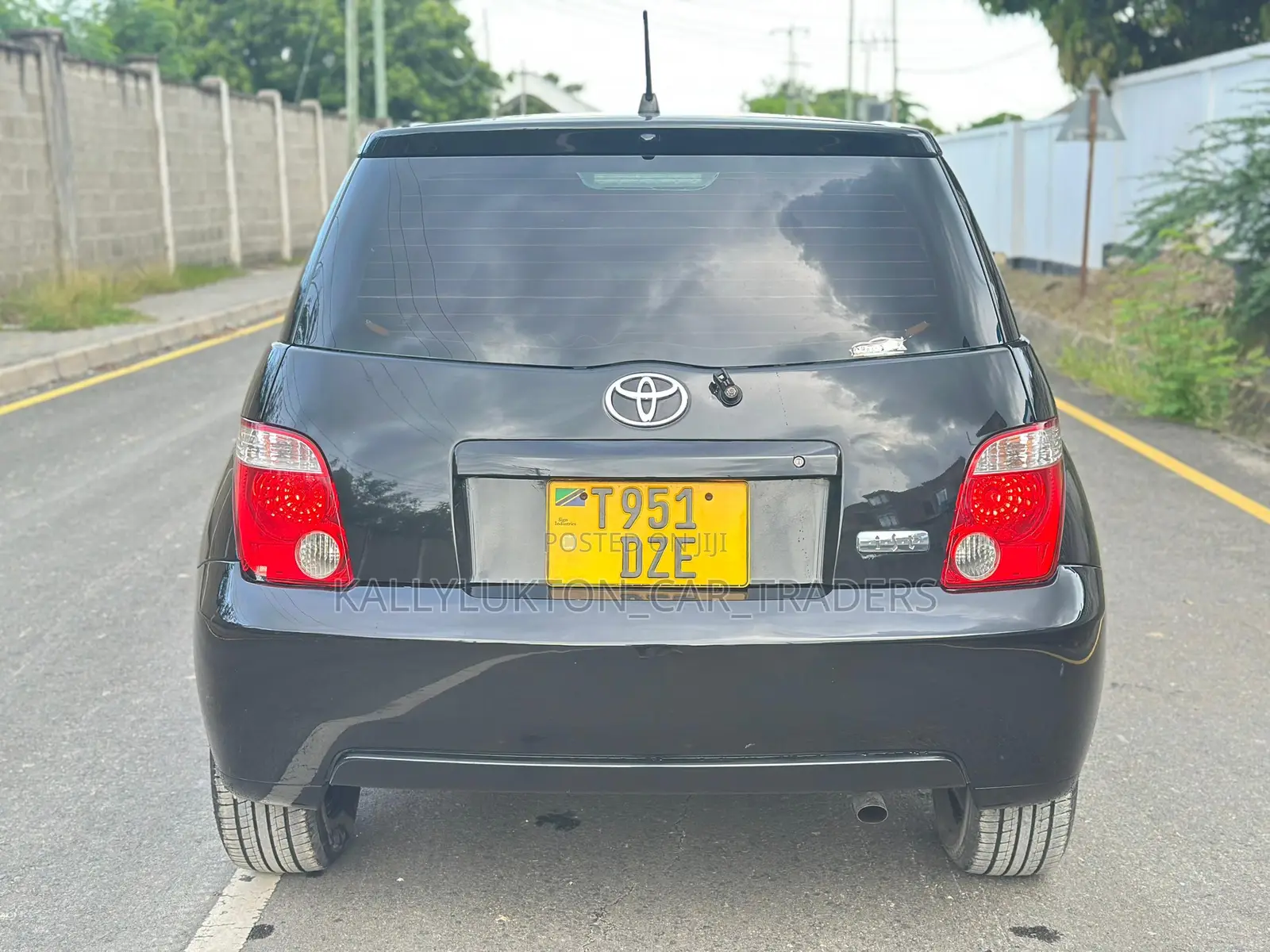 Toyota IST 2006 Black