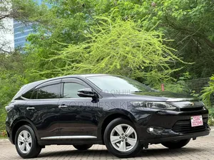 Toyota Harrier 2.0 2014 Black