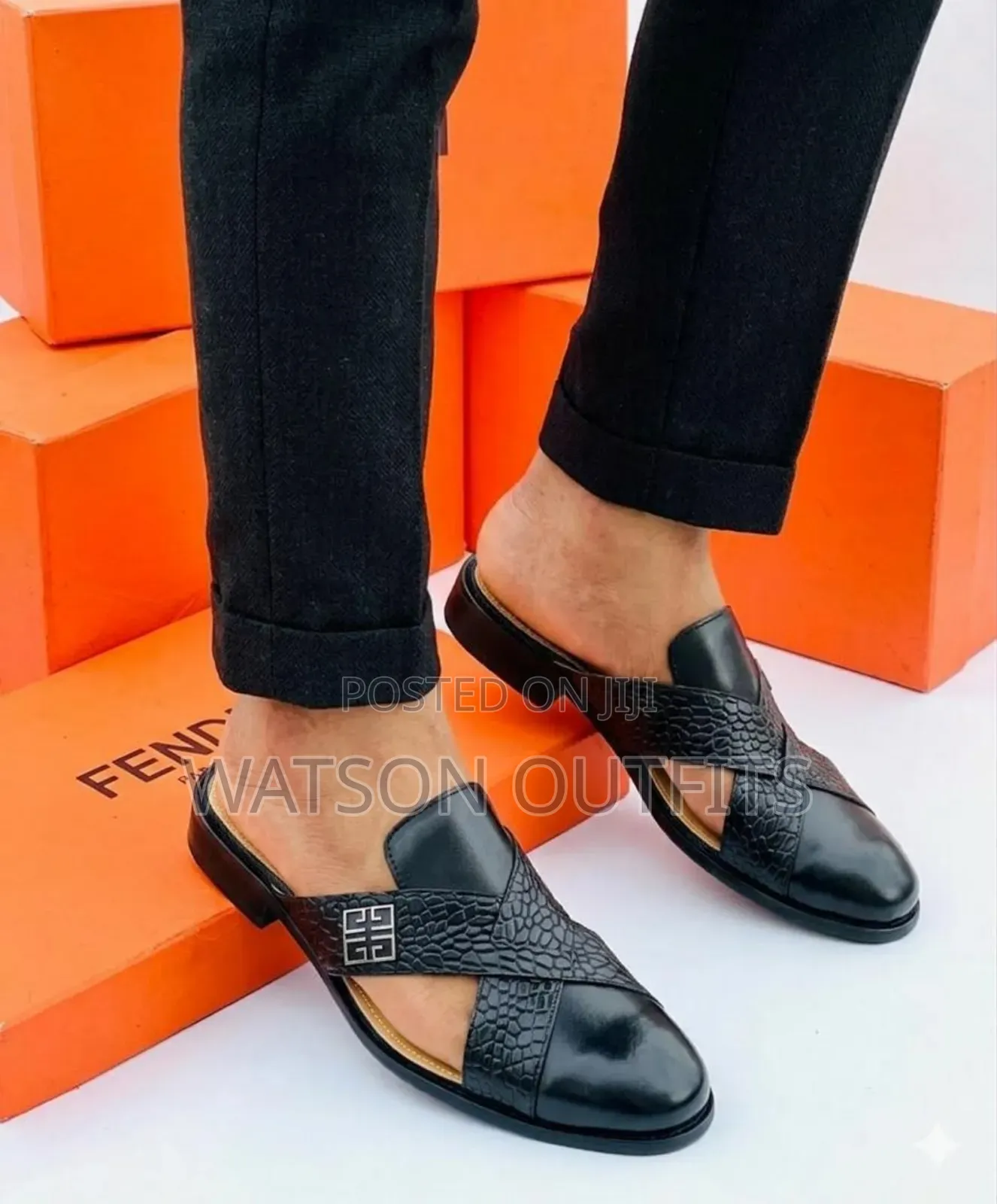 Fendi Brand New Materials Stylish and Quality Men's Leather Mules