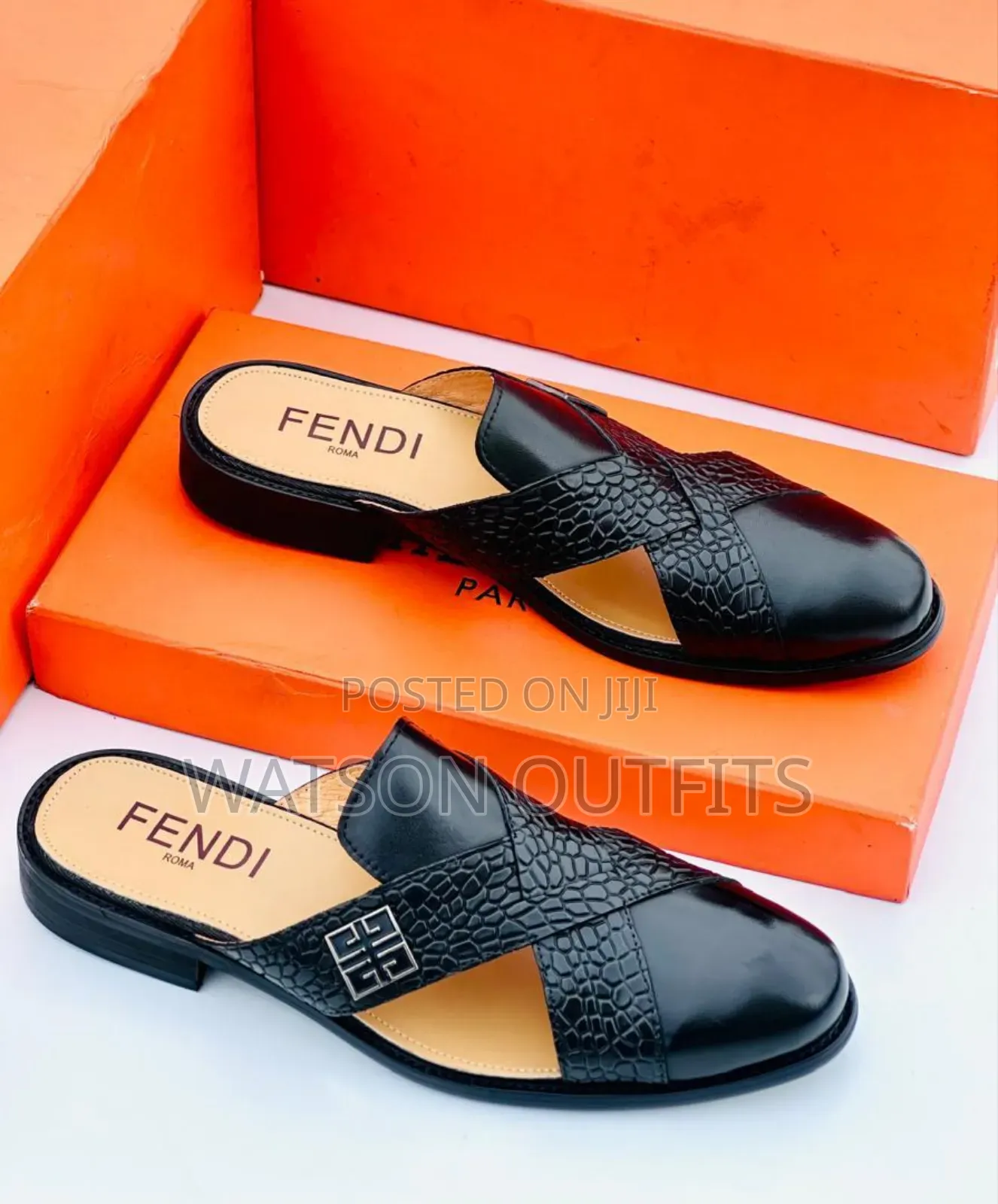 Fendi Brand New Materials Stylish and Quality Men's Leather Mules