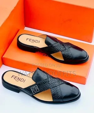 Fendi Brand New Materials Stylish and Quality Men's Leather Mules