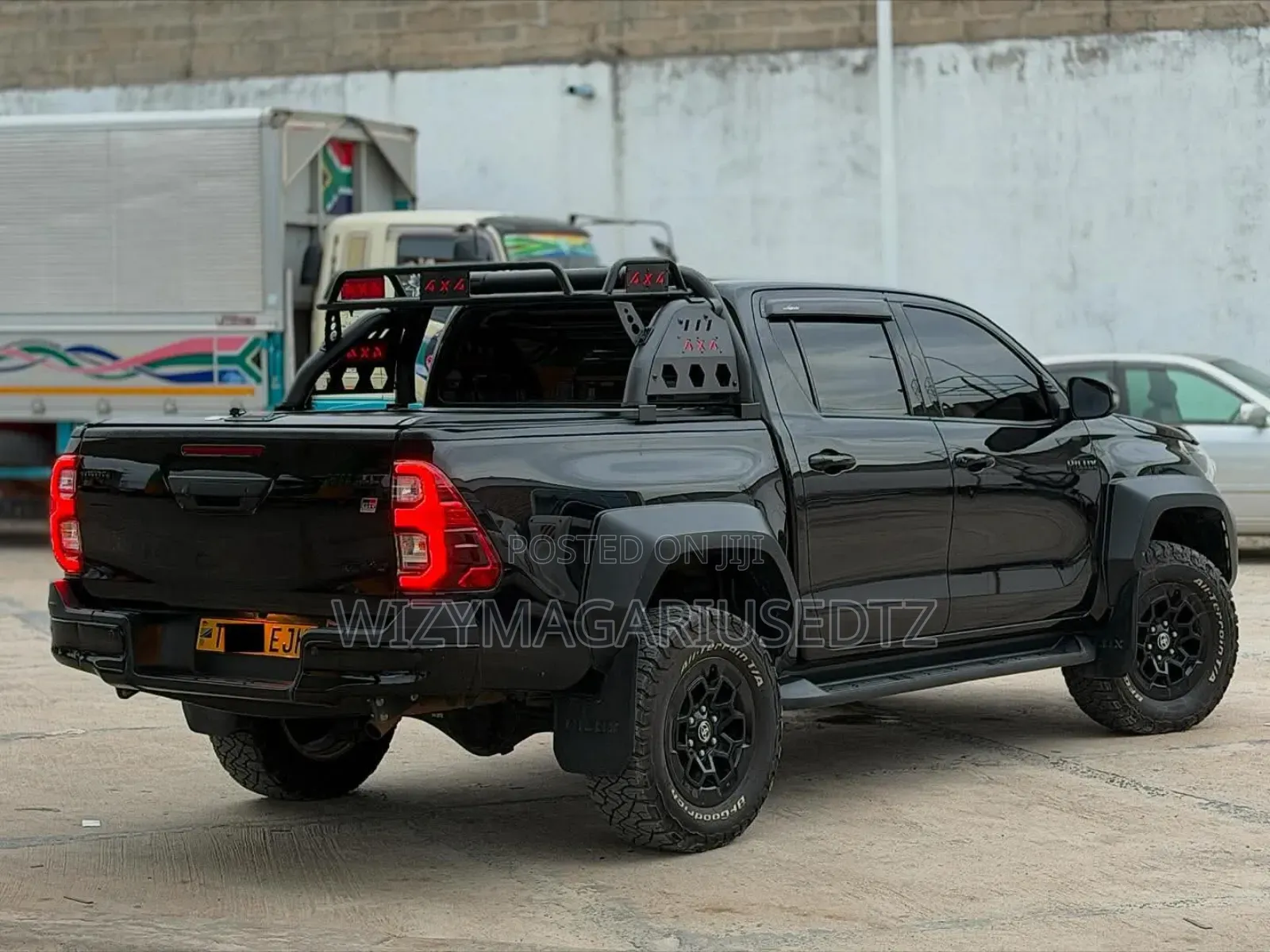 Toyota Hilux 2024 Matt Black