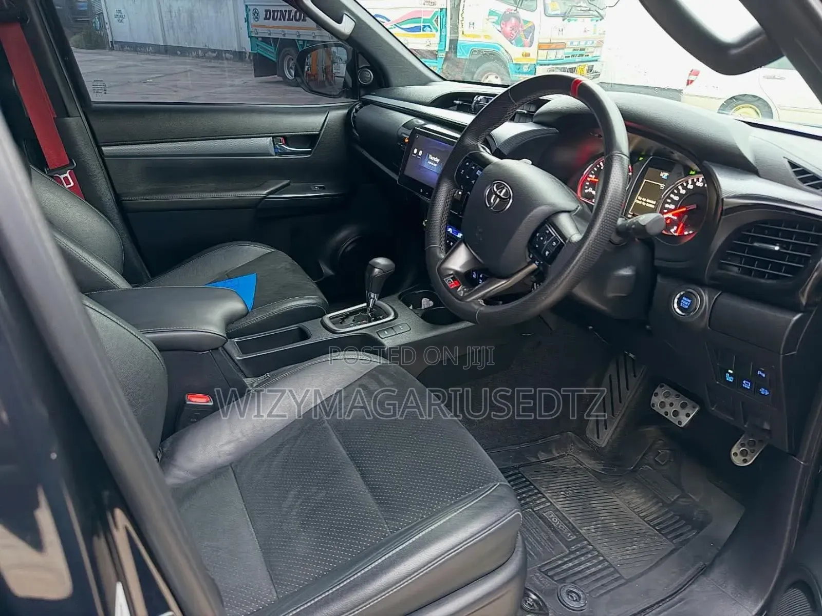 Toyota Hilux 2024 Matt Black