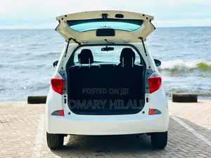 Toyota Ractis 2011 White