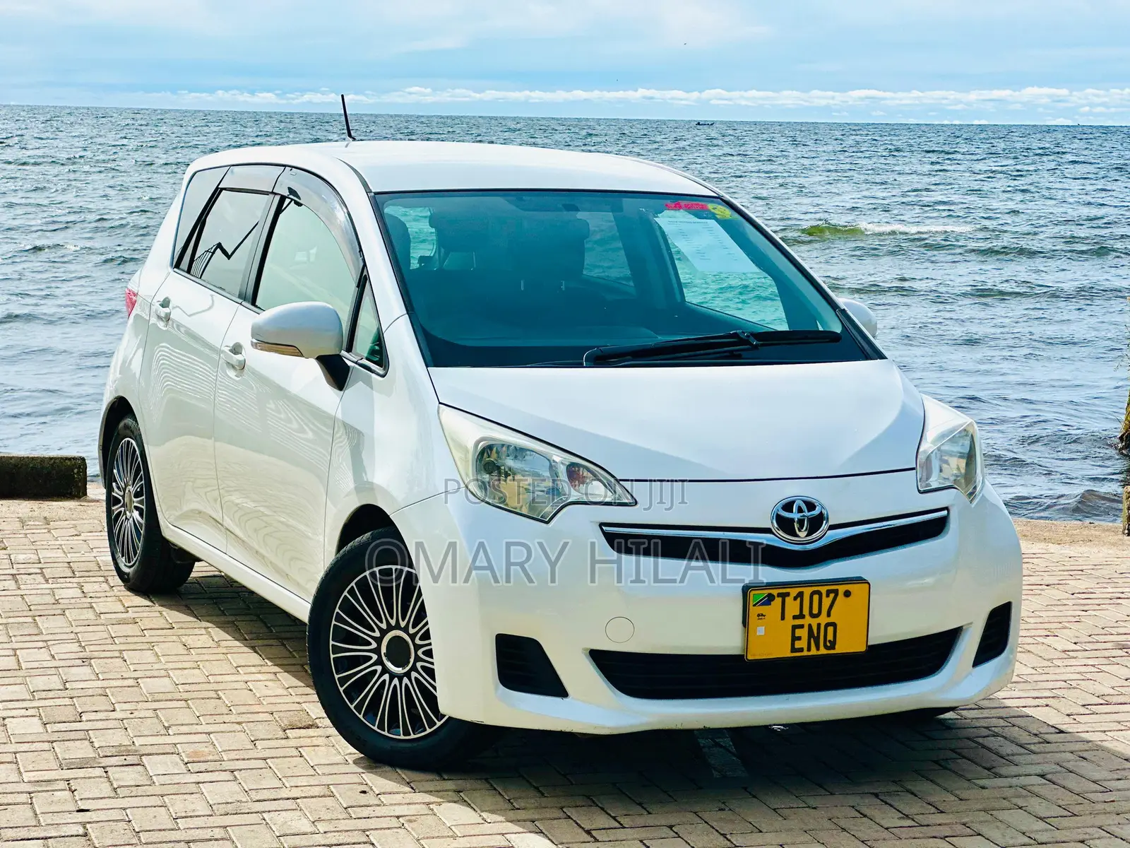 Toyota Ractis 2011 White