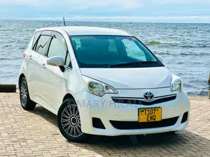 Toyota Ractis 2011 White