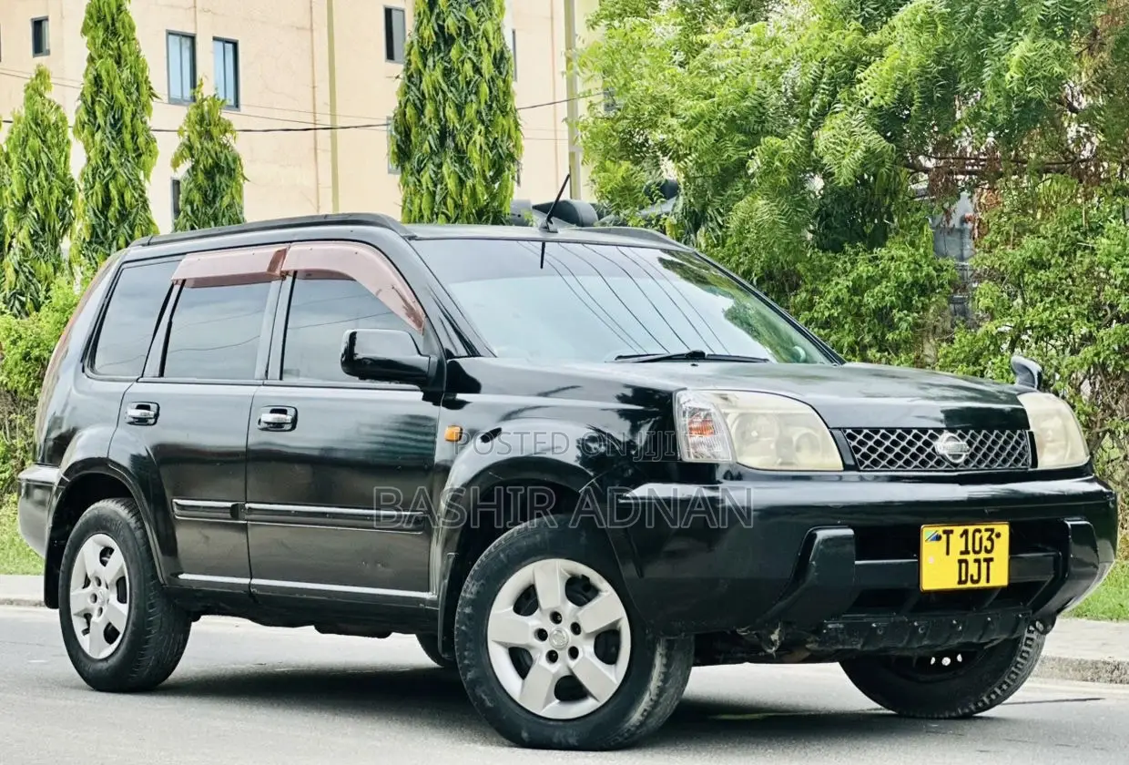 Nissan X-Trail 2.0 2004 Black